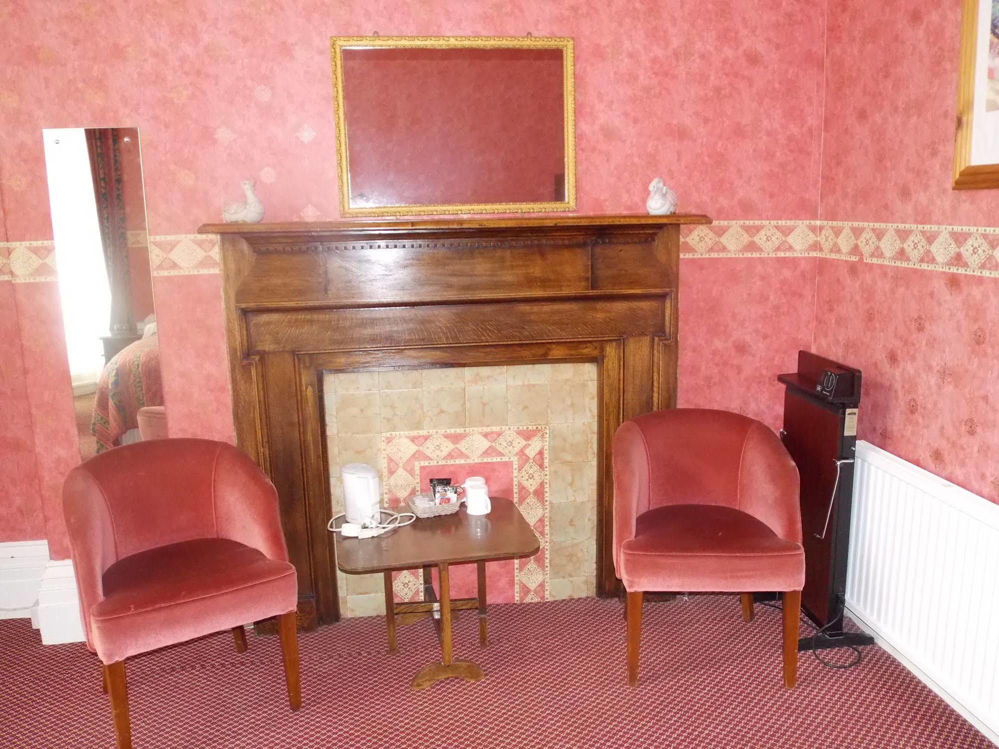 The Darnley Hotel Илфракомб Екстериор снимка